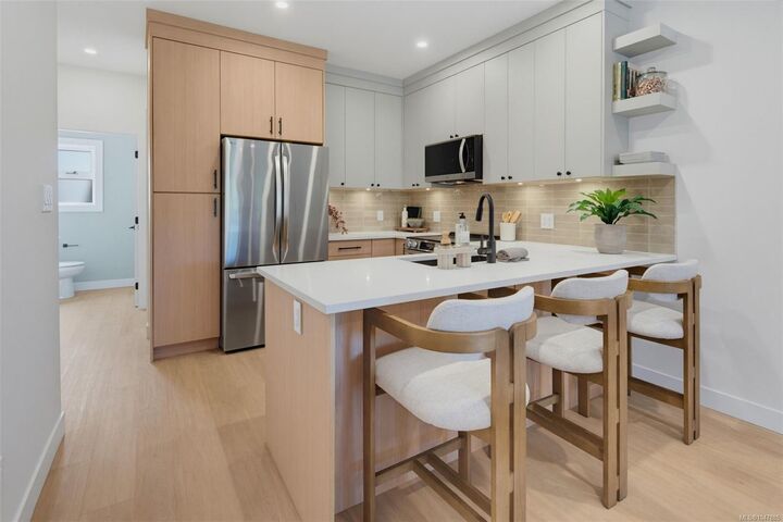 Property Photo:  962 Siskin Ridge  BC V9C 2X9 