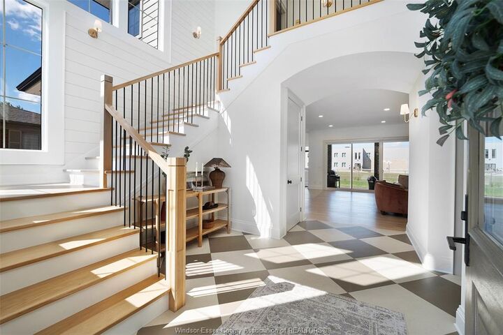 Property Photo: 457 Arlington Boulevard ON N8N 2K1
