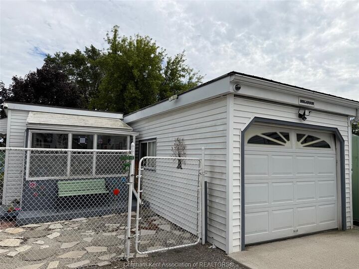 Property Photo: 655 Duke Street ON N8A 1G1