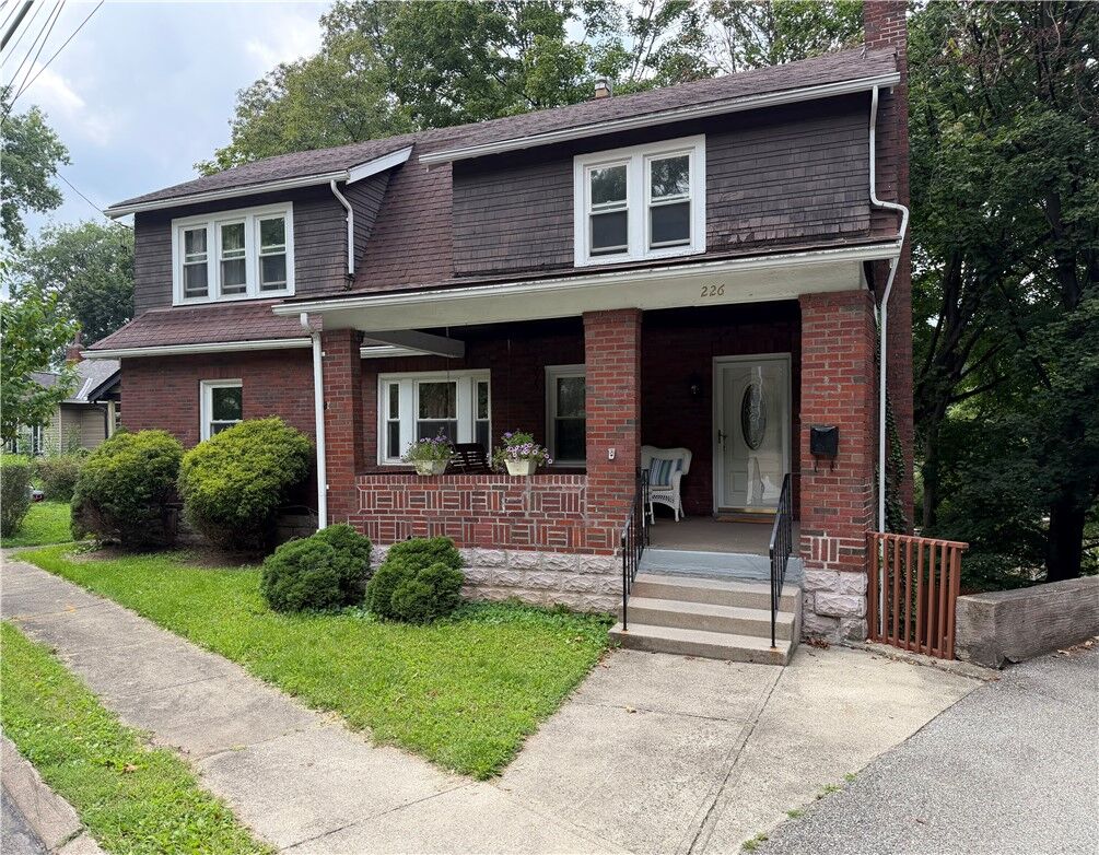 Property Photo:  226 Garland St  PA 15218 