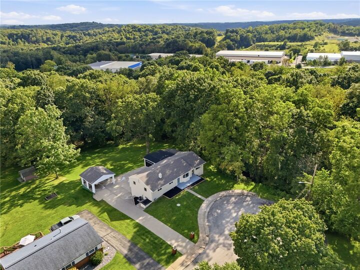 Property Photo: 5816 Schell Cir PA 15001