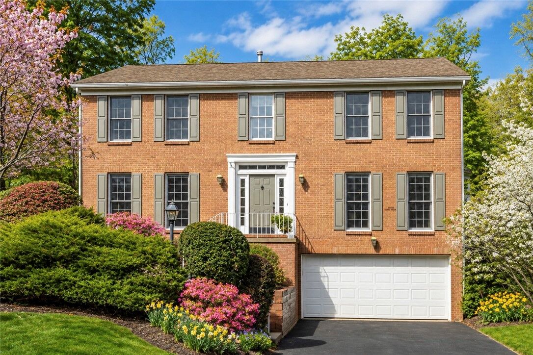 Property Photo:  208 Timberlake Drive  PA 15367 