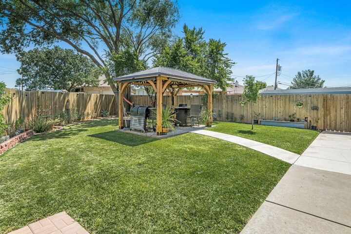Property Photo:  6201 S Travis Street  TX 79118-7889 
