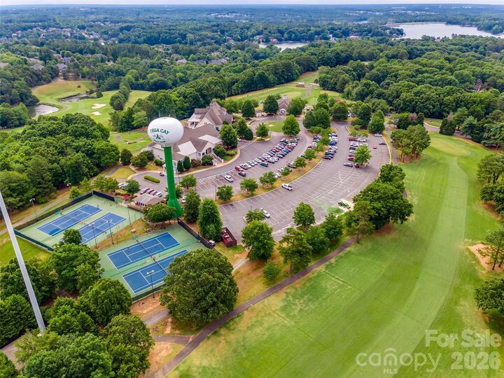 Property Photo:  1063 Hunters Run Drive  SC 29708 