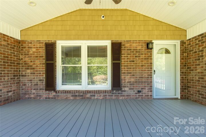 Property Photo:  613 W Doc Garris Road  SC 29720 
