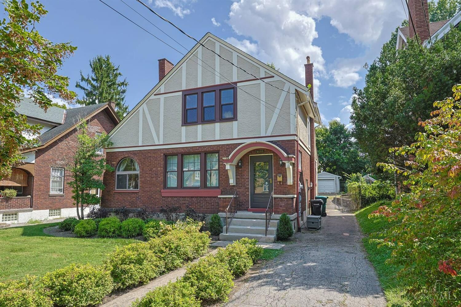 Property Photo: 1655 Westmoreland Avenue OH 45223