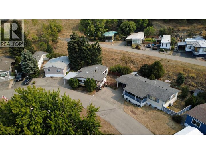 Property Photo:  308 15401 Kalamalka Road  BC V1H 2A7 