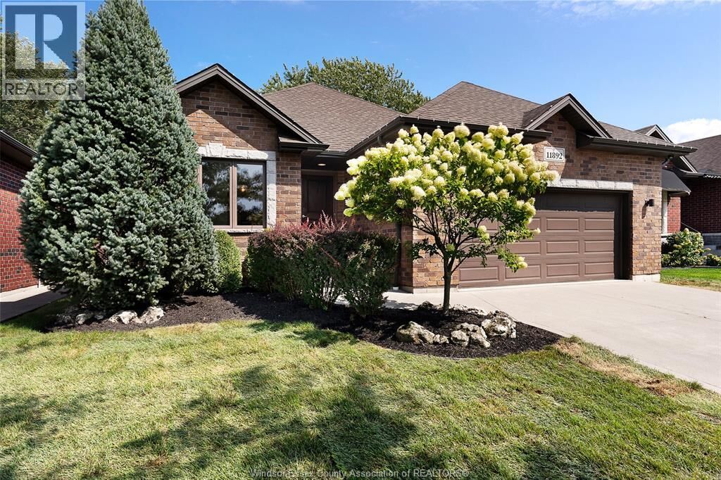 Property Photo:  11892 Boulder Crescent  ON N8P 1Z4 