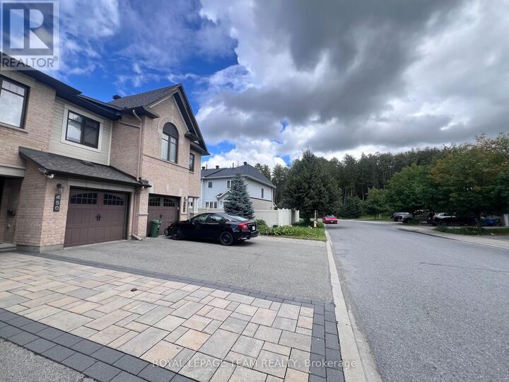 Property Photo:  450 Silverstone Way  ON K2J 5X4 