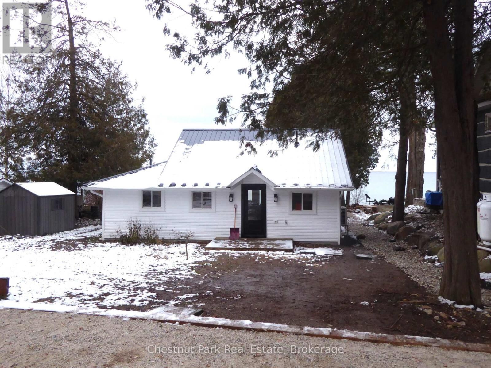 Property Photo: 121 Kiowana Beach Road ON N4L 1W5