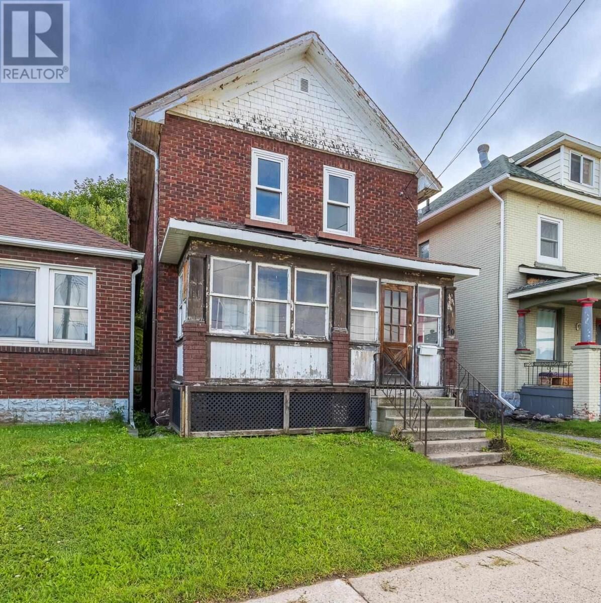 Property Photo:  30 Wellington St E  ON P6A 2K8 