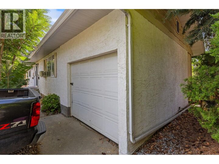 Photo de la propriété:  702 Fraser Road  BC V1X 3M3 