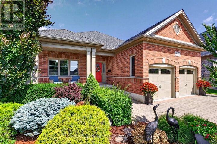 Property Photo: 3182 Pincombe Drive ON N6L 0B4