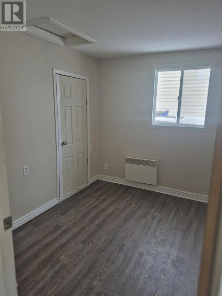 Property Photo:  227 Turner Ave  ON P6C 4S8 