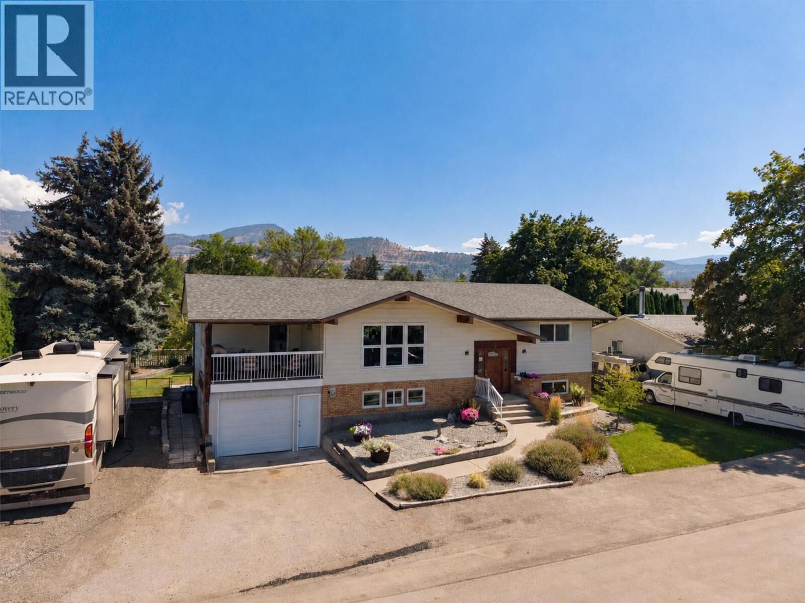 Property Photo:  450 Holbrook Road West  BC V1X 1S3 