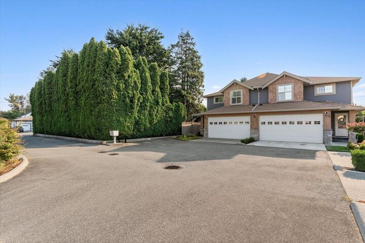 Property Photo:  46150 Riverside Drive 9  BC V2P 3K9 