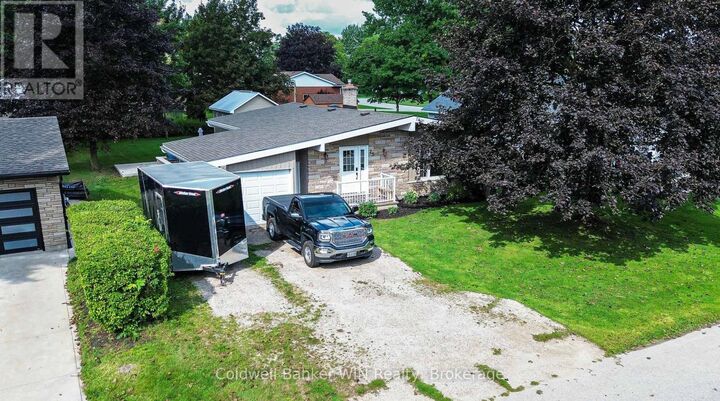 Property Photo: 25 Thomas Street ON N0G 2S0
