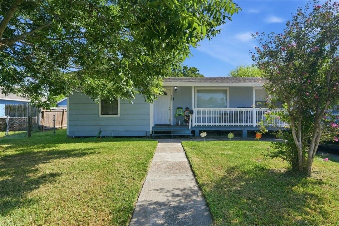 Property Photo:  2701 Nemec Street  TX 78415 