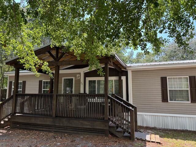 Property Photo:  24 Palmetto Avenue  FL 32439 