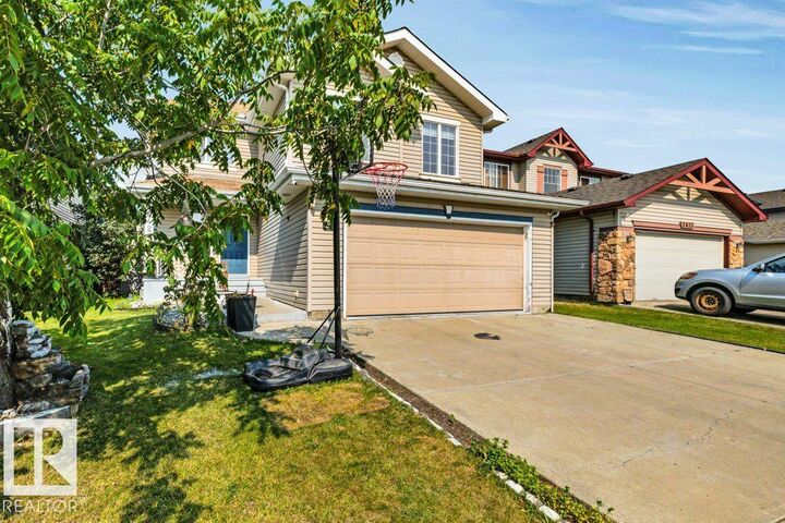 Property Photo:  2426 34A Avenue NW  AB T6T 0B1 