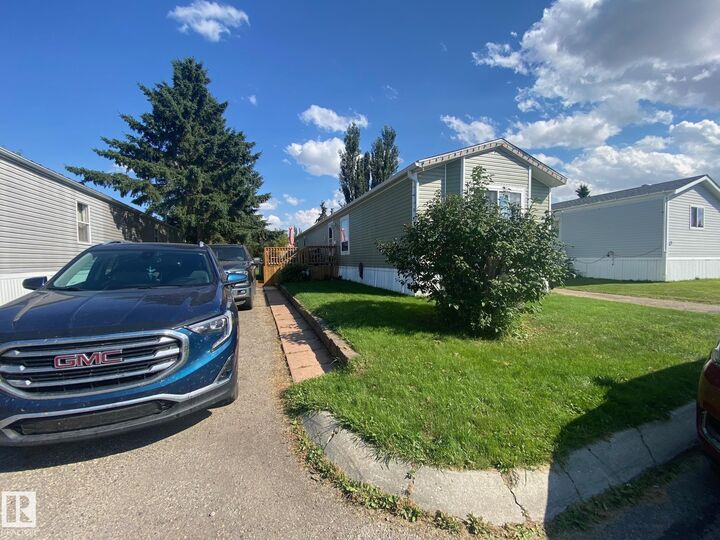 Property Photo:  70 4202-45 Street  AB T9A 2L3 