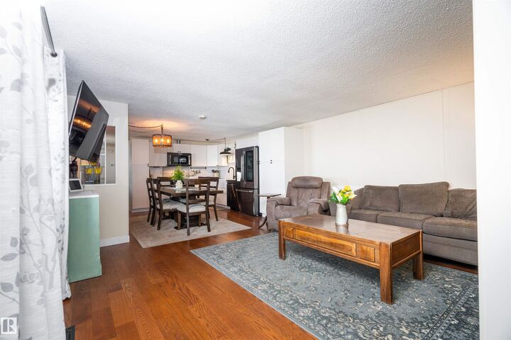 Property Photo:  1215 Lake Vista Crescent  AB T8H 1K5 