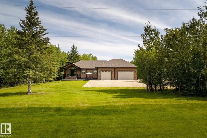 211 Aspen Drive — photo 1