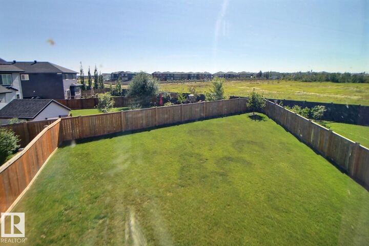Property Photo:  4847 173 Avenue NW  AB T5Y 3V9 