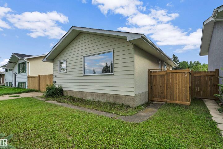 Property Photo:  148 Corinthia Drive  AB T9E 4G3 