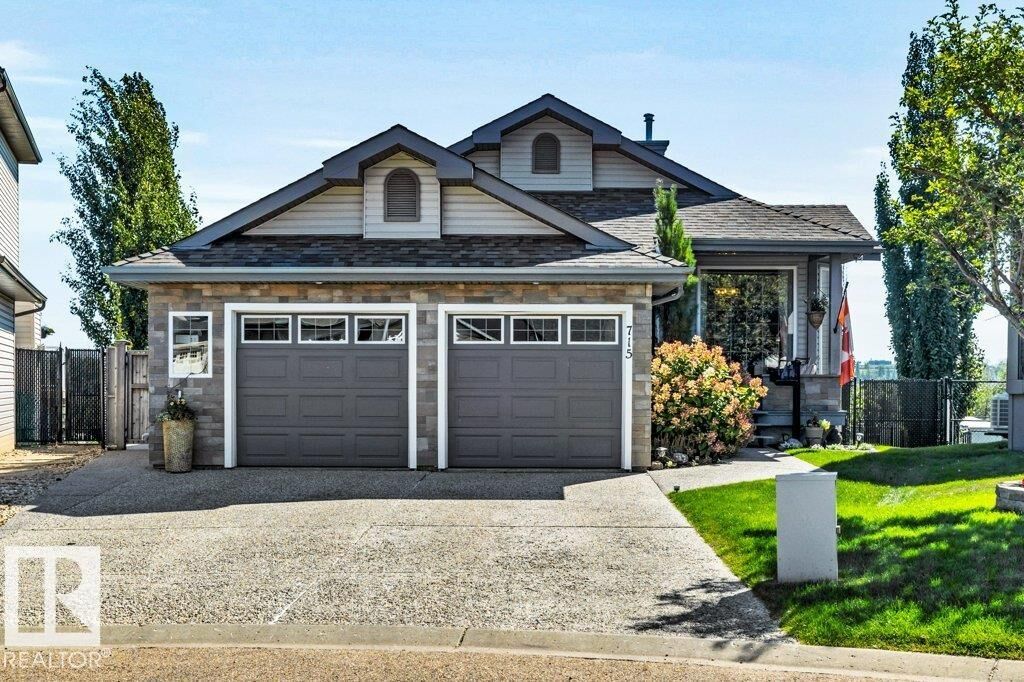 Property Photo:  715 Hooke Place NW  AB T5A 5H4 