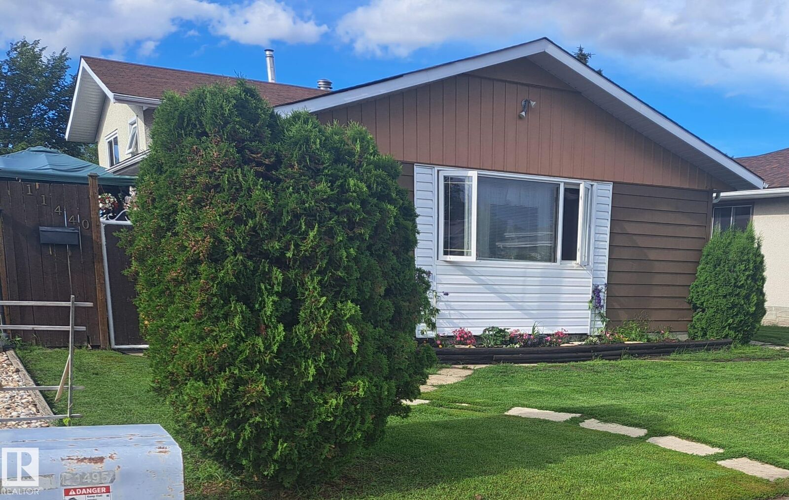 Property Photo:  11440 144 Avenue NW  AB T5X 1L8 