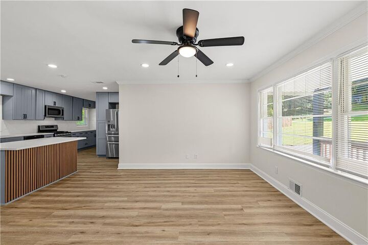 Property Photo:  6064 Oak Hill Drive SW  GA 30168 