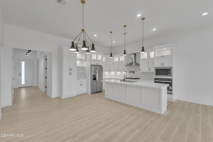 Property Photo: 3009 Impression Street TX 79928