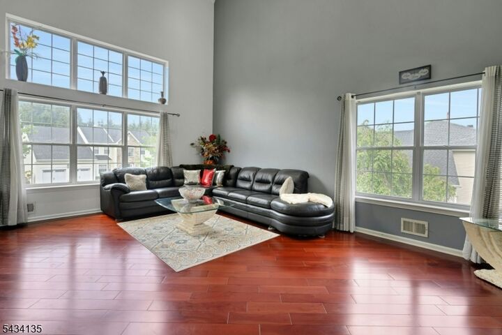 Property Photo:  102 Black Oak Trail  NJ 07849 