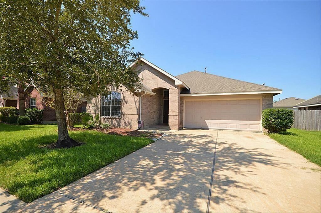 Property Photo:  2608 Courtyard Lane  TX 77584 