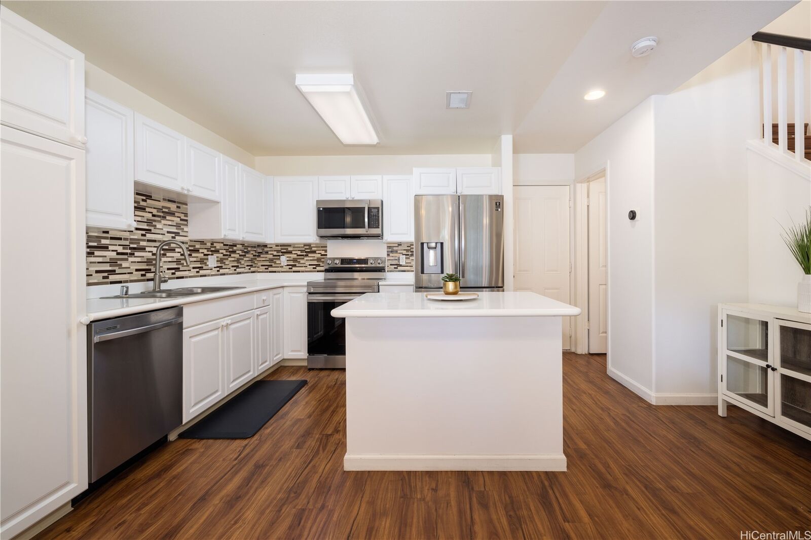 Property Photo:  91-2093 Kaioli Street 1702  HI 96706 