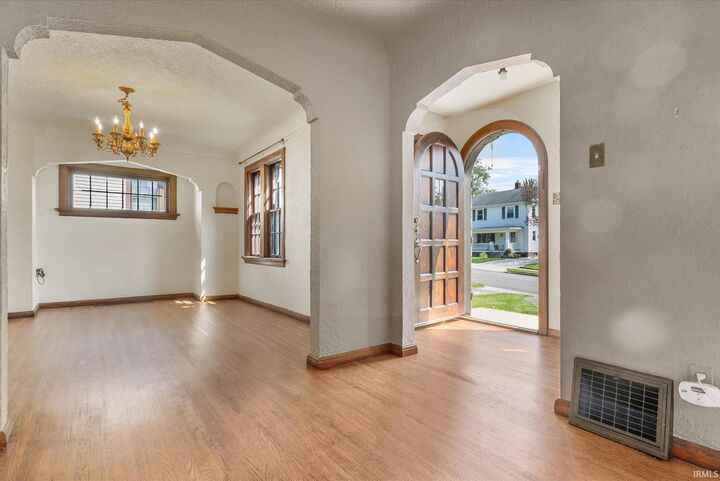 Property Photo:  1839 Kenwood Avenue  IN 46805 