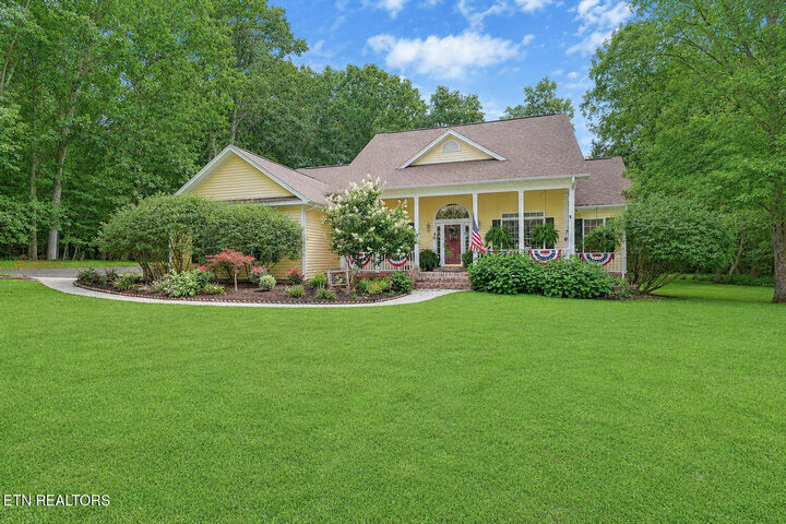Property Photo:  426 Forest Drive  TN 38555 