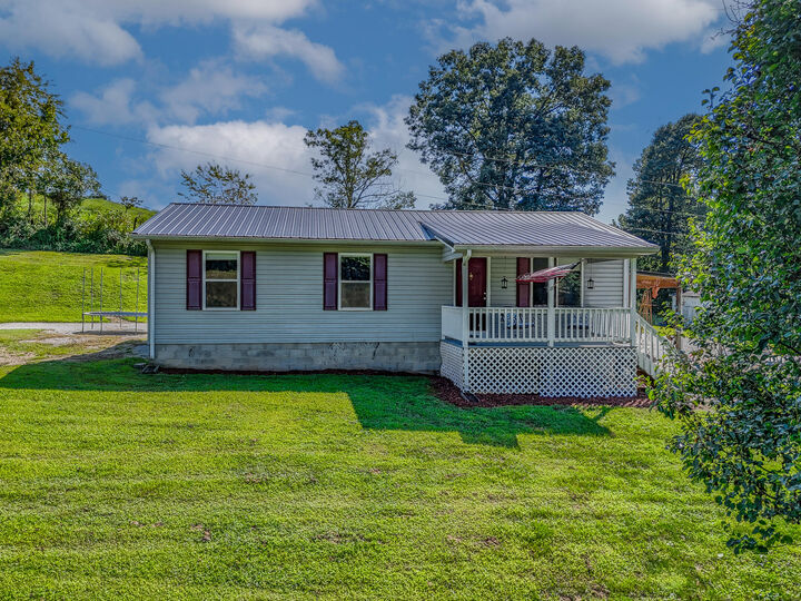 Property Photo: 5711 Grahn Road KY 41164