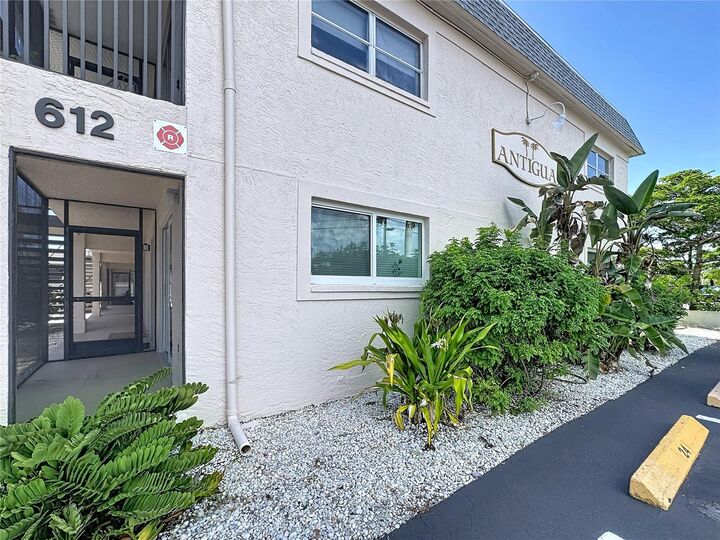 Property Photo: 612 Guild Drive 18 FL 34285