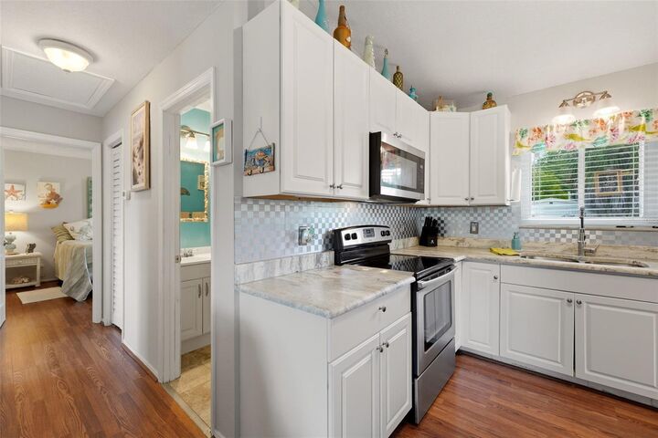 Property Photo:  10182 Gulfstream Boulevard  FL 34224 