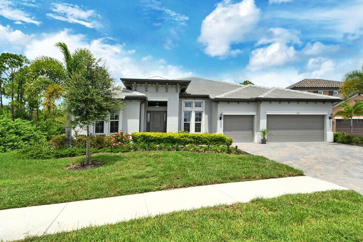 Property Photo: 19815 Bridgetown Loop FL 34293