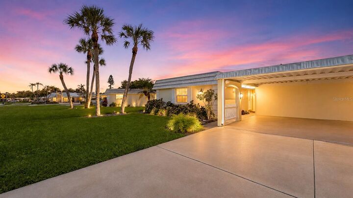 Property Photo:  5911 Tidewood Avenue 3  FL 34231 