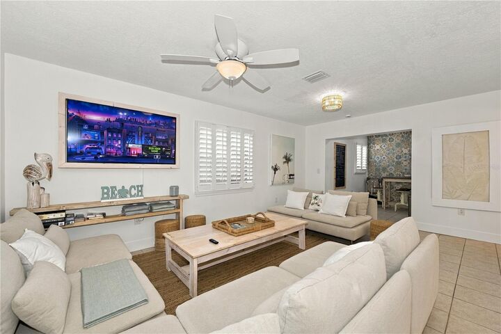 Property Photo:  839 Florida Avenue  FL 34683 