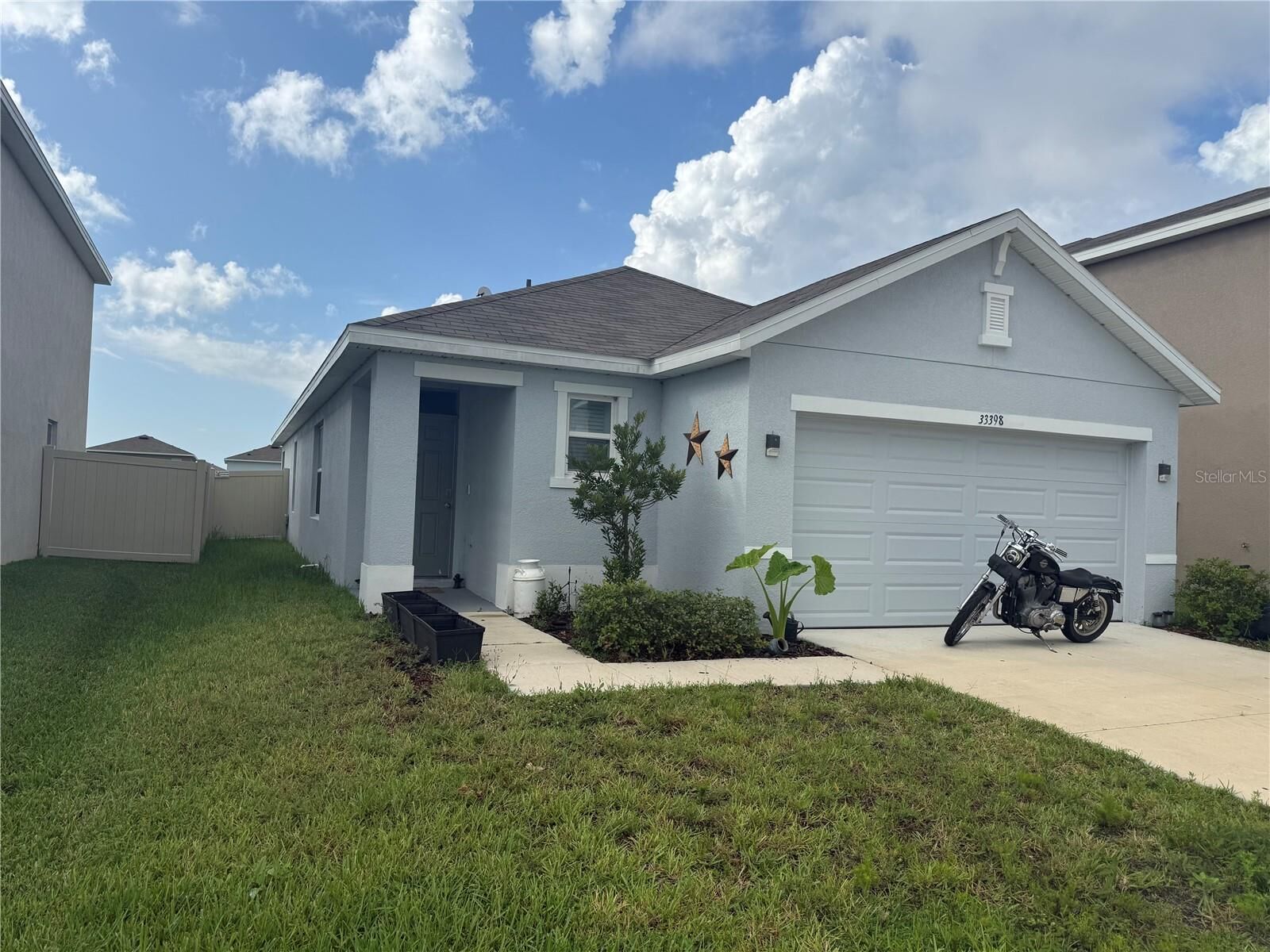 Property Photo:  33398 Darley Dale Trail  FL 33545 
