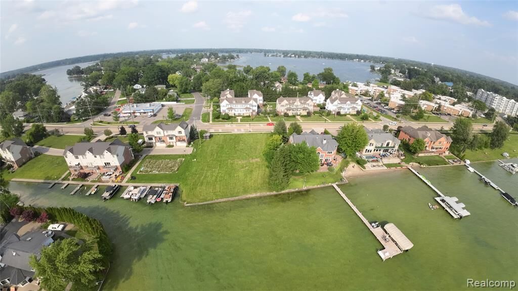 Property Photo:  1540 Cass Lake Road  MI 48320 1007 