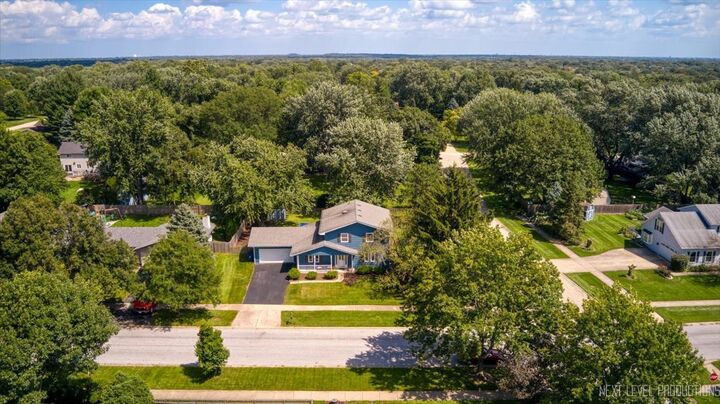 Property Photo: 2308 Flambeau Drive IL 60564