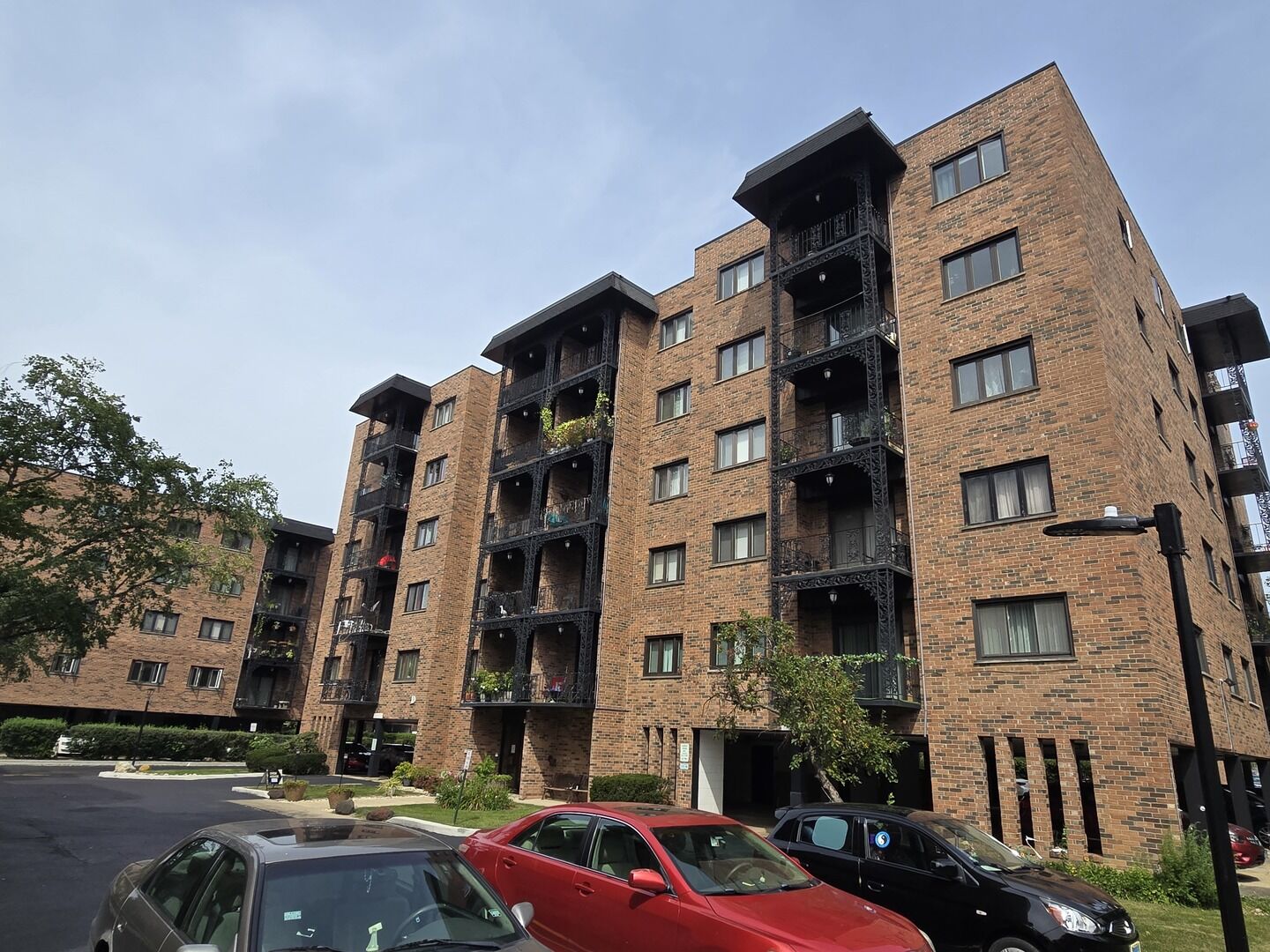 Property Photo: 9332 Landings Lane 502 IL 60016