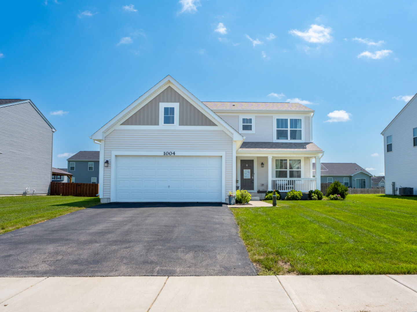 Property Photo:  1004 Daniel Street  IL 60545 
