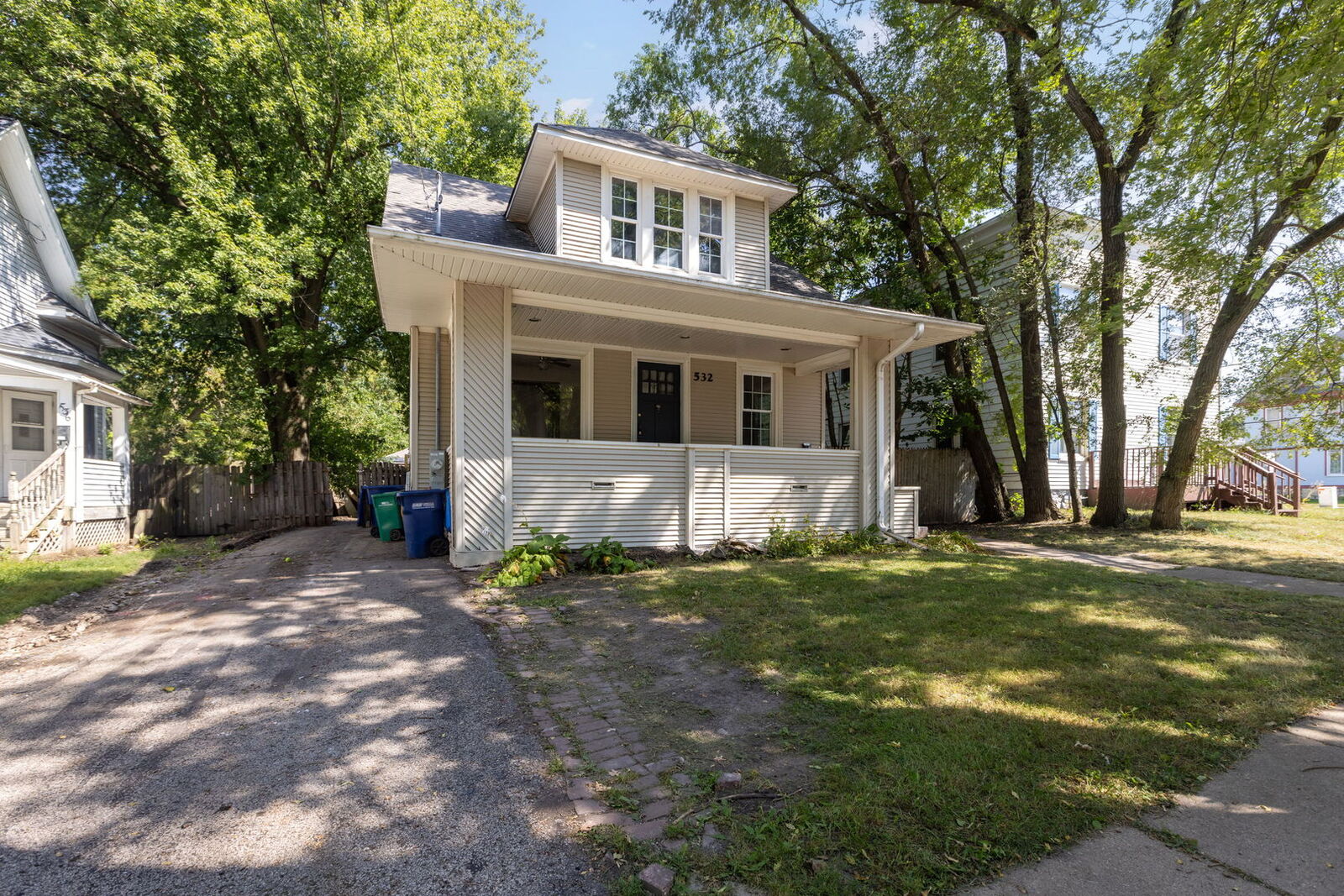 Property Photo: 532 N 7th Street IL 60115